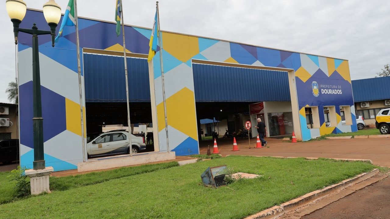 servidores-dourados-receberam-salarios-antecipados