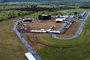 show-do-guns-em-campo-grande-tera-700-banheiros-e-12-bares