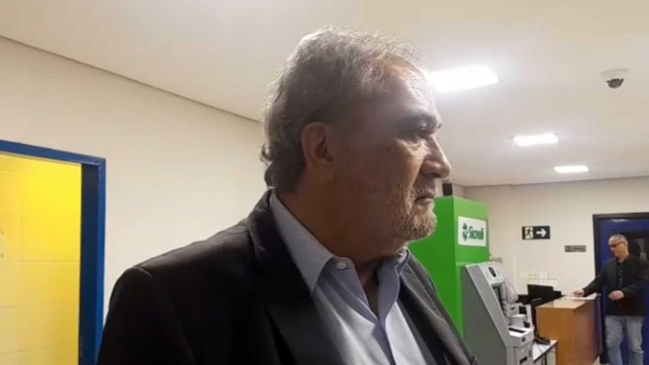 Ex-diretor do Consórcio Guaicurus, Themis Oliveira, visita o amigo, Papy, na Câm