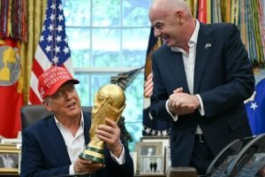 trump-e-infantino