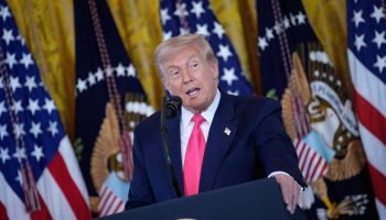 EUA Orientam Cidadãos Americanos a Deixarem o Irã Imediatamente