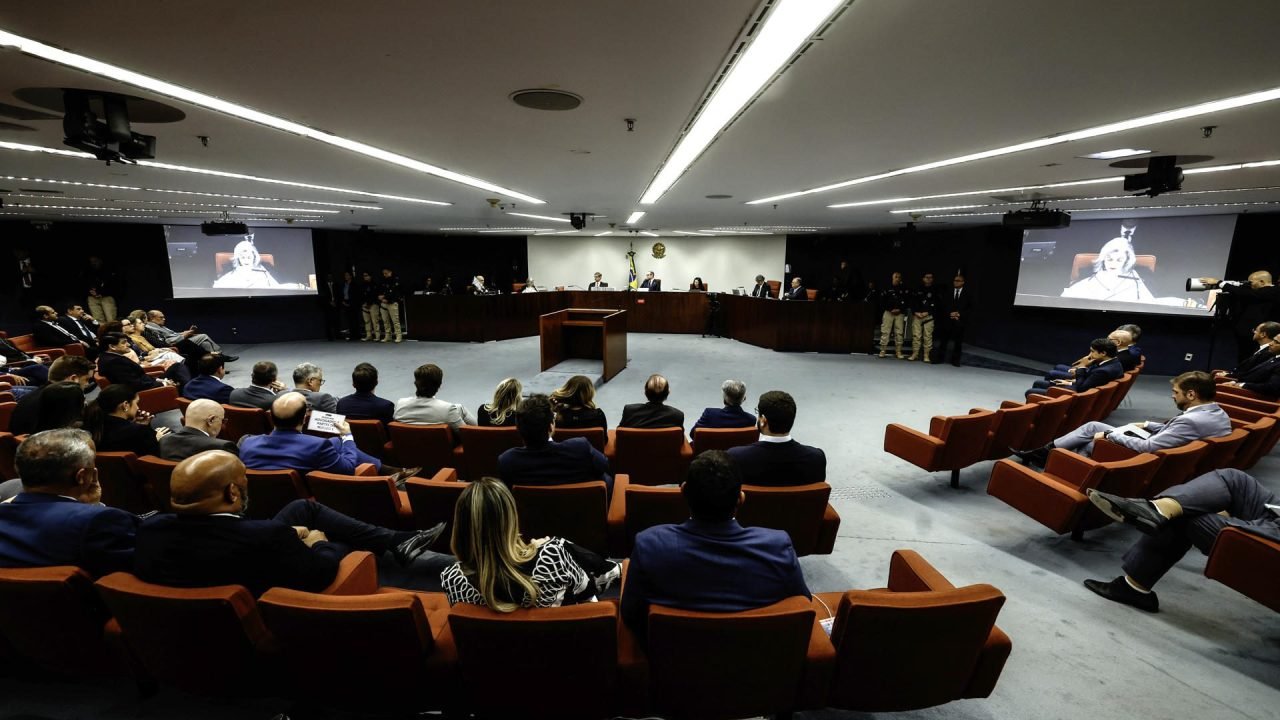 Impeachment de Juízes em Supremas Cortes do Mundo