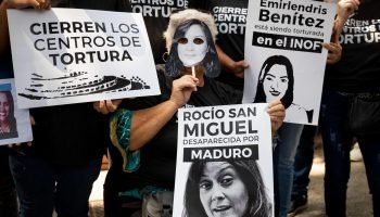 Ativista crítica de Maduro e filho de líder opositor são libertados na Venezuela