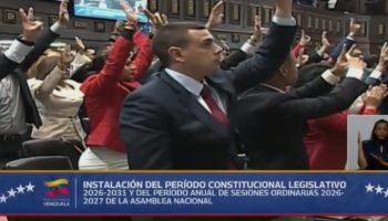 Venezuela prende jornalistas durante cobertura de posse de Delcy Rodríguez