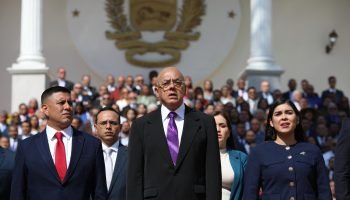 Venezuela anuncia libertação de presos políticos como gesto de paz